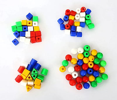 Small shape beads packet (age 3+) Small shape beads packet (age 3+)